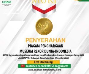 Penyerah Rekor MURI Untuk UNISA Yogyakarta