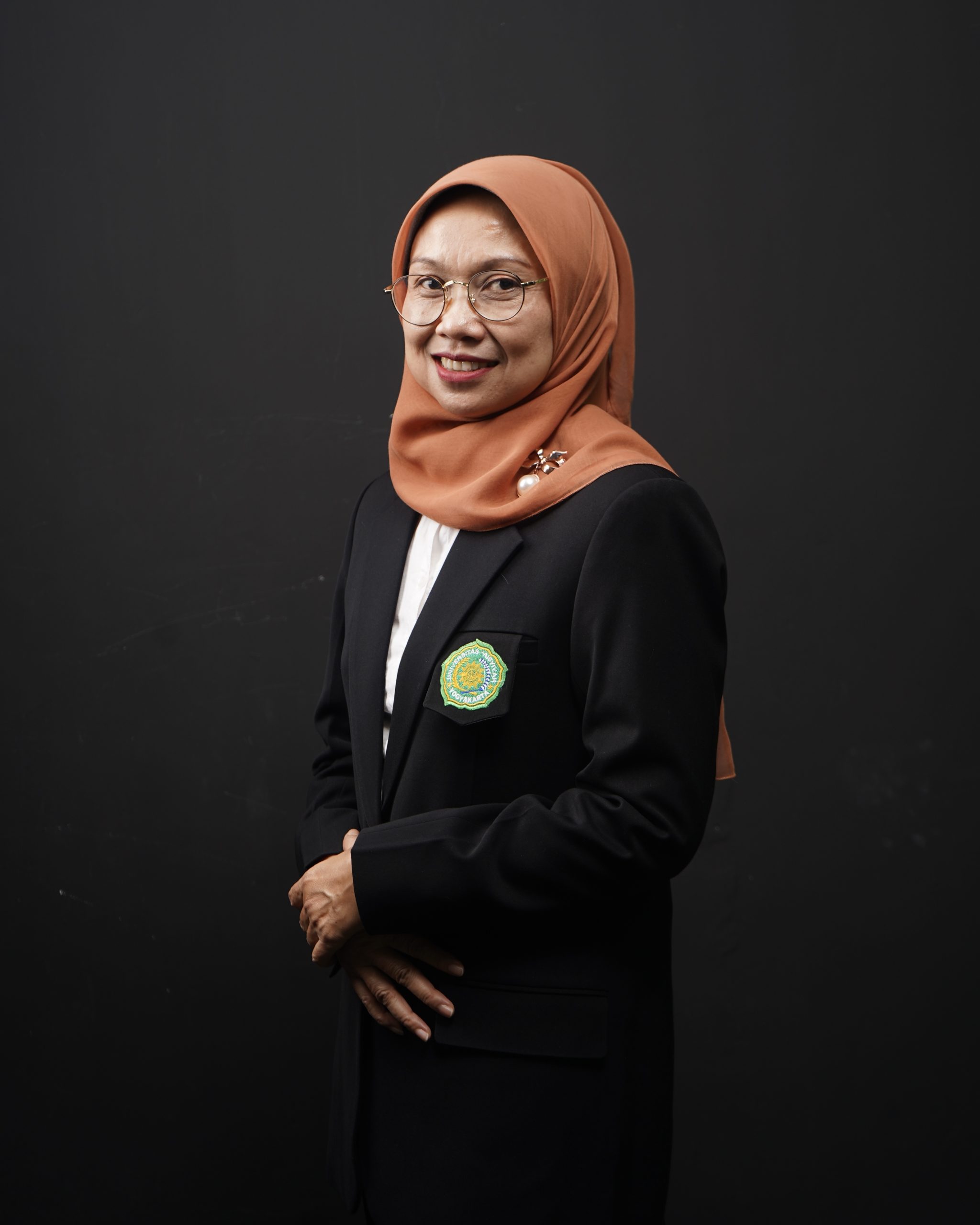 Bdn. Fitnaningsih Endang Cahyawati, S.SiT., M.Kes.