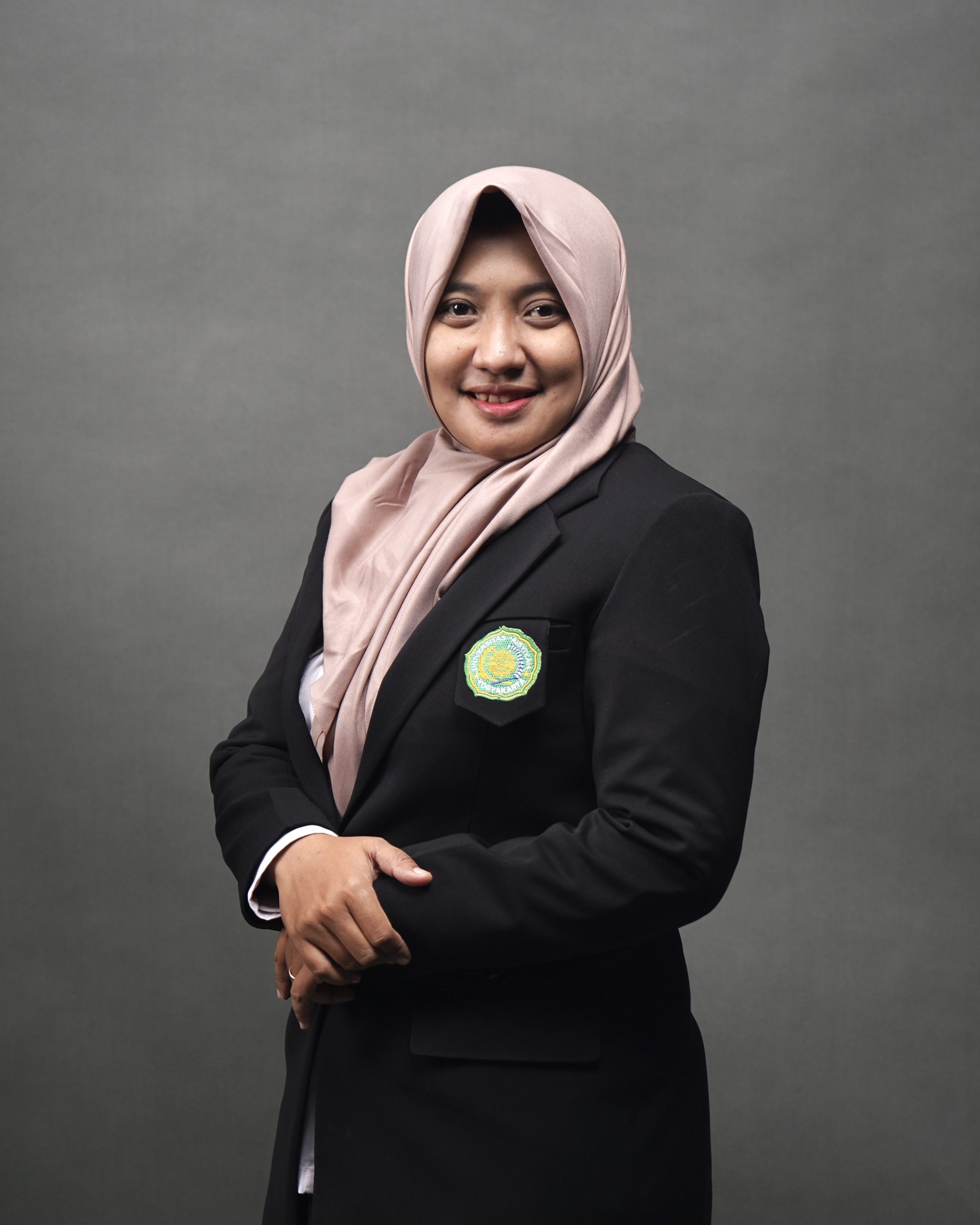 Trihapsari Listyaningrum, S.ST., MH(Kes).